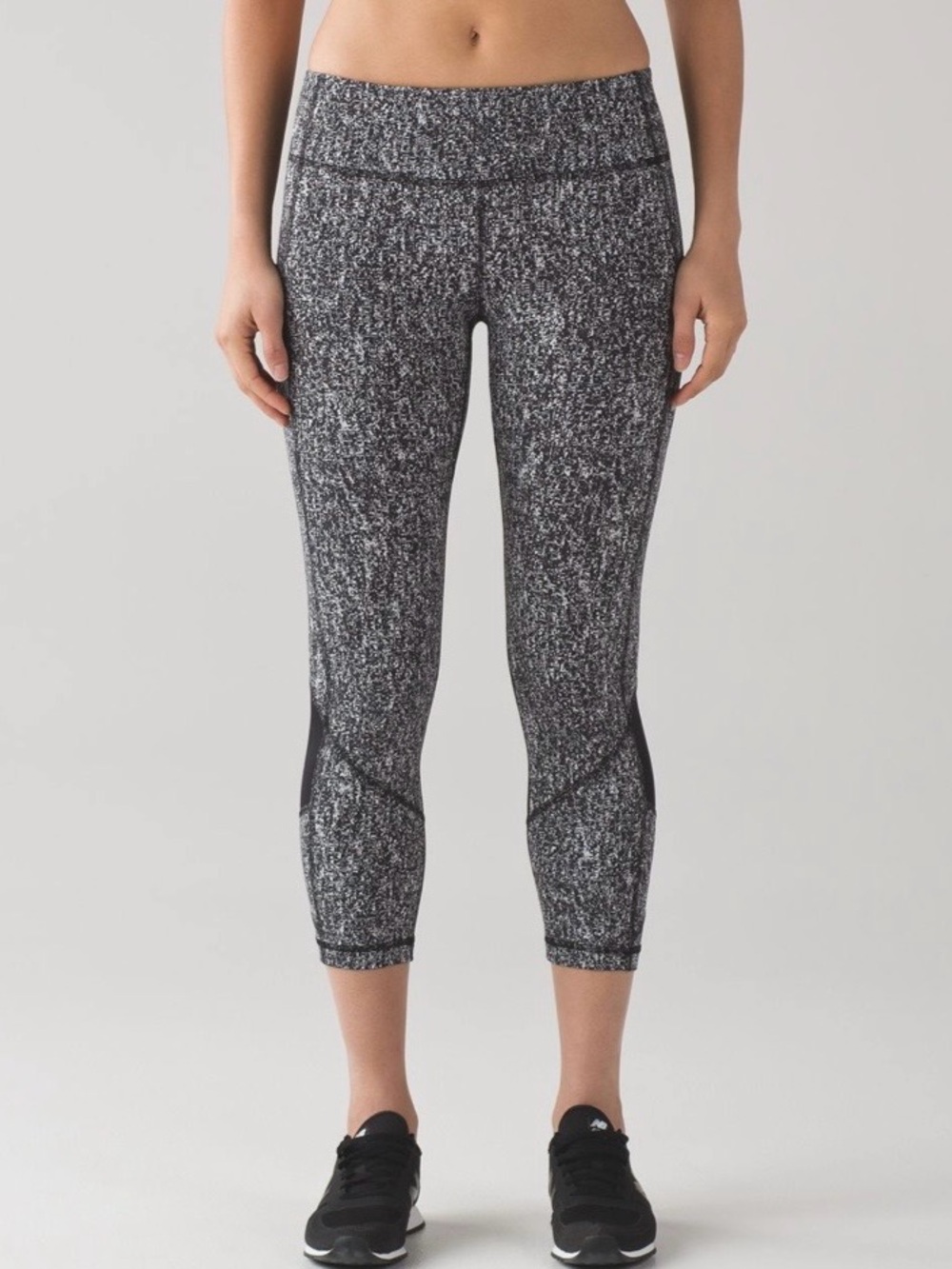 Lululemon Pace Rival Crop (19”) Power Luxtreme Suited Jacquard Black White / Bla